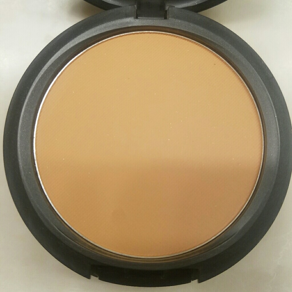 Studio Fix Powder Plus Foundation-NC42